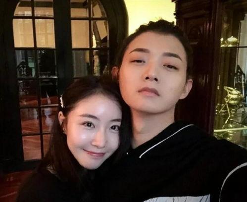 近日娱乐圈吃瓜,明星恋情曝光,豪门恩怨再起波澜!